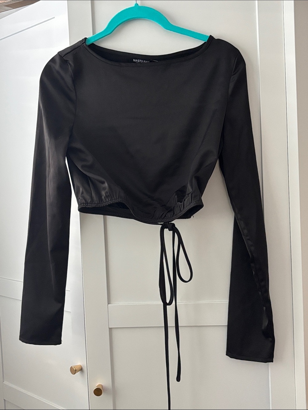 NWT Nasty Gal Black Long-Sleeve Cropped Tie-Waist Top